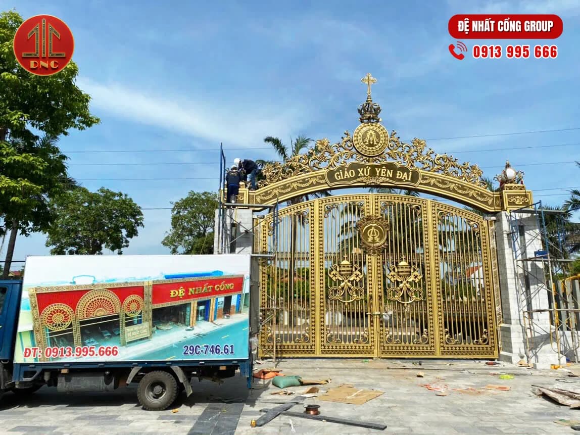 Giáo Xứ Yên Đại – Hạng mục lắp đặt: cổng nhôm đúc và cổng chào nhôm đúc