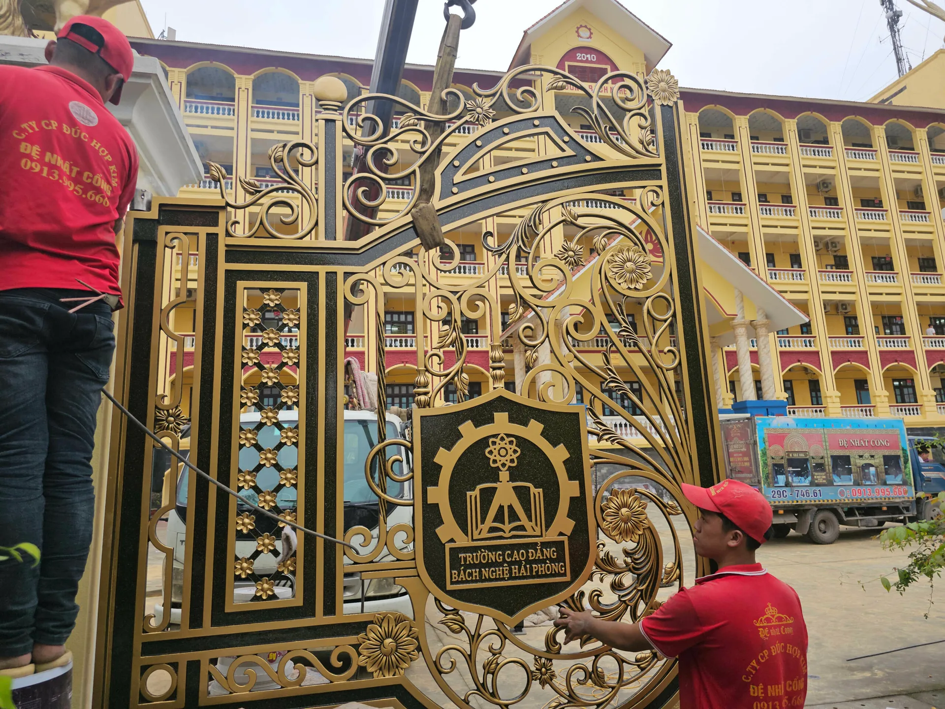 Đệ Nhất Cổng - Đơn Vị Uy Tín Trong Thi Công Cổng và Hàng Rào Nhôm Đúc