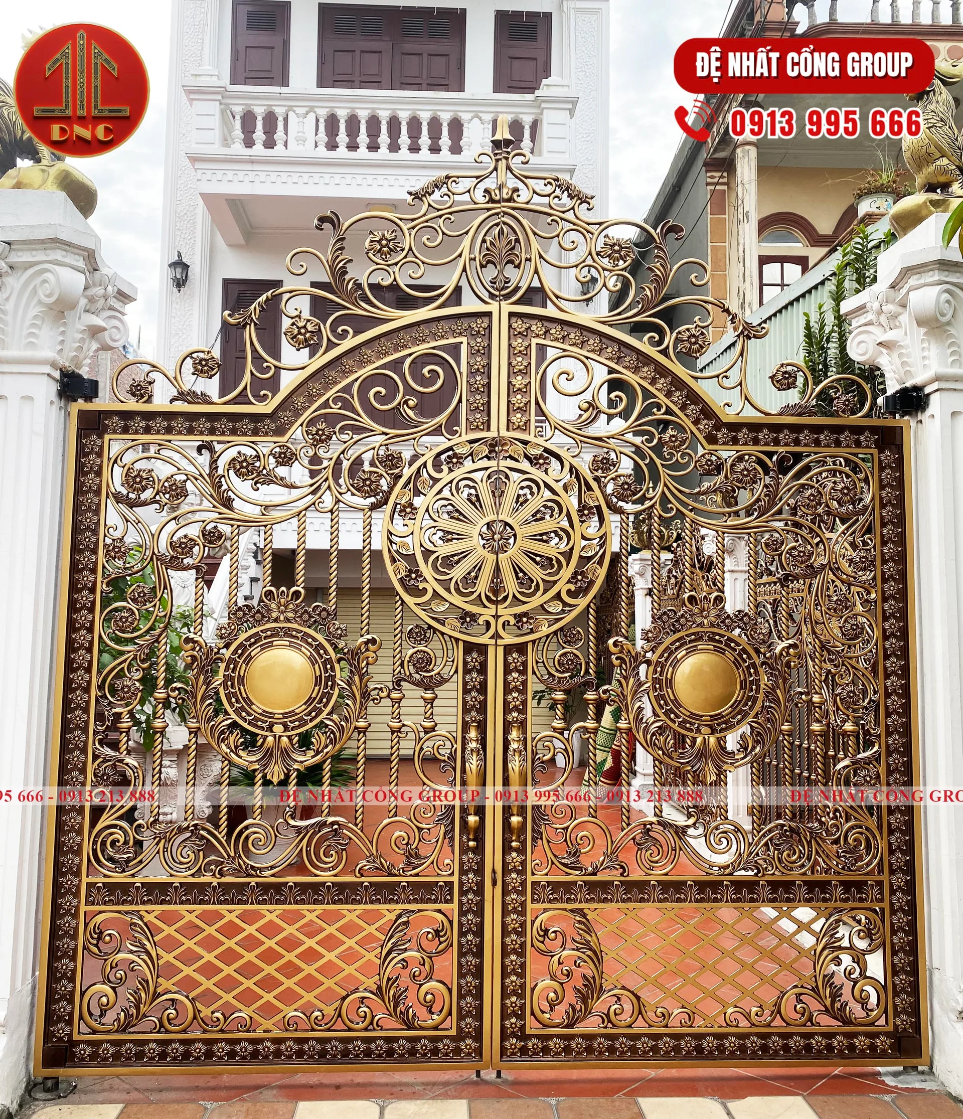 Cổng nhôm đúc đẹp mẫu mới nhất
