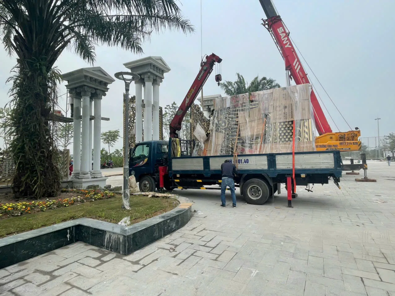 Lắp đặt cổng nhôm đúc