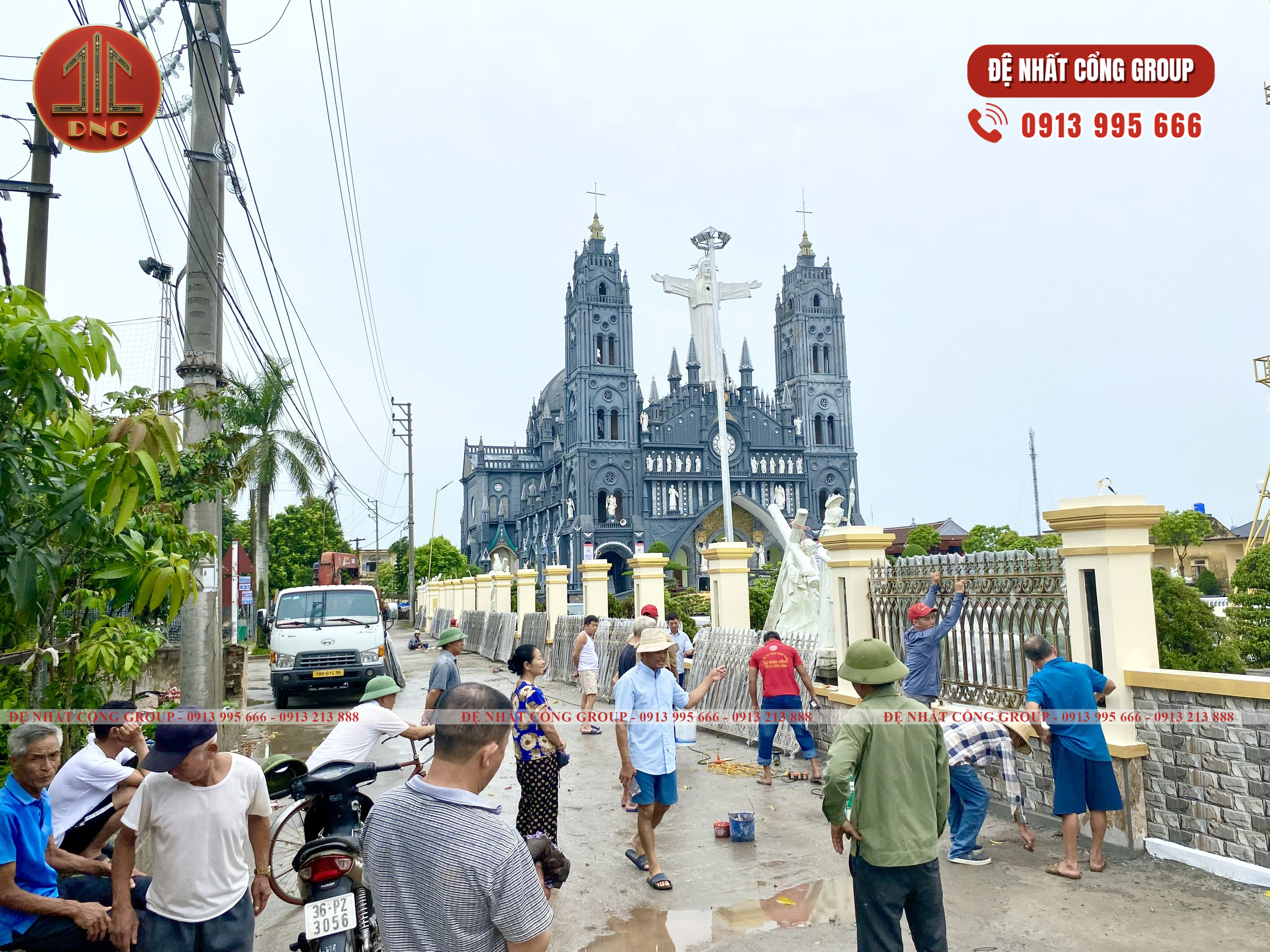 Lắp đặt cổng nhôm đúc, hàng rào nhôm đúc